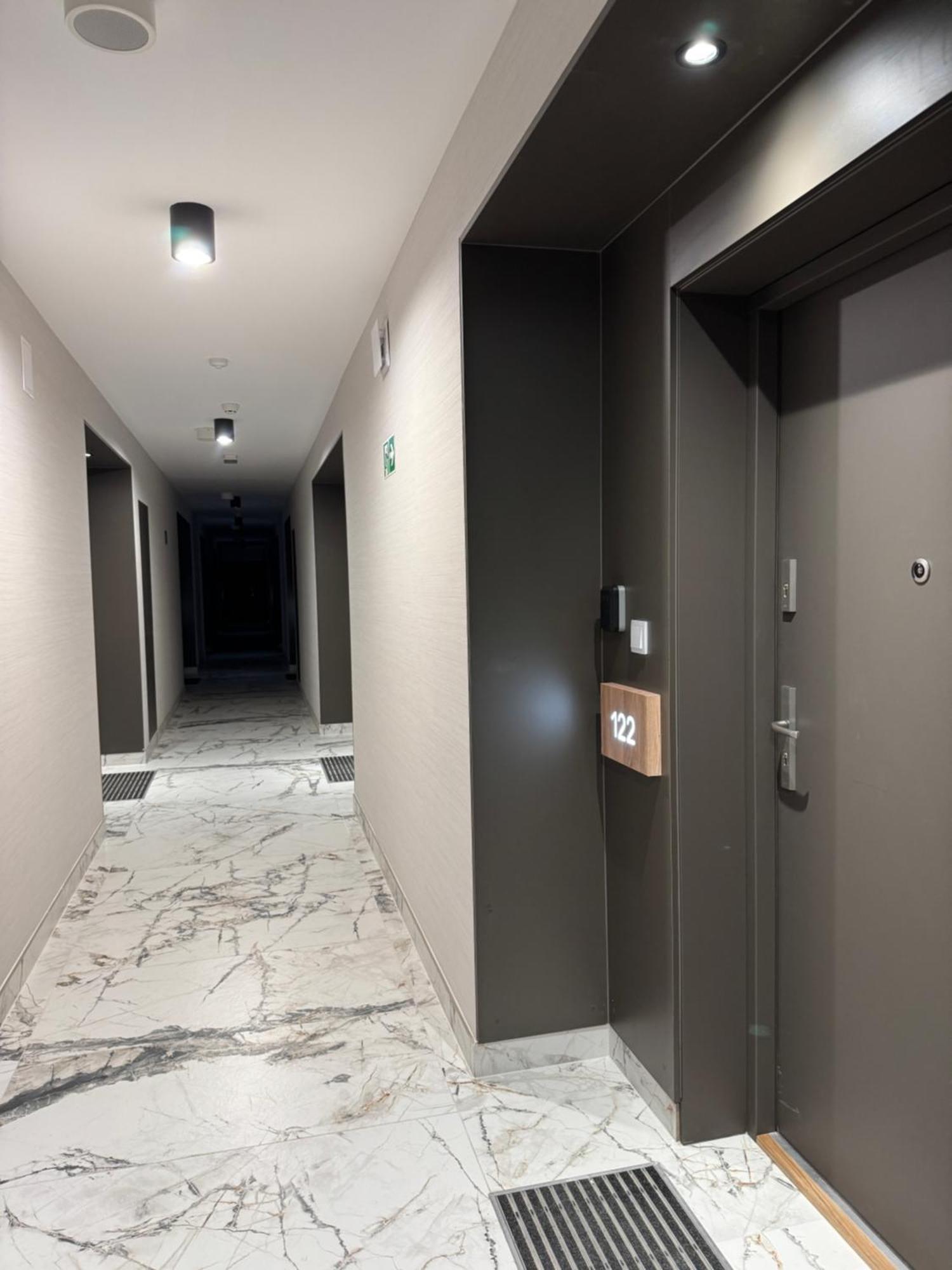 Palm Tree Perlowa Przystan Parking, 650m Do Plazy, Swiezo Oddany Nowoczesny Apartament, Parkplatz Im Preis Inbegriffen, 650 Meter Zum Strand, Frisch Fertiggestellt, Geraeumige Und Moderne Wohnung, Parking Included, 650 Meters To The Beach! Appartamento