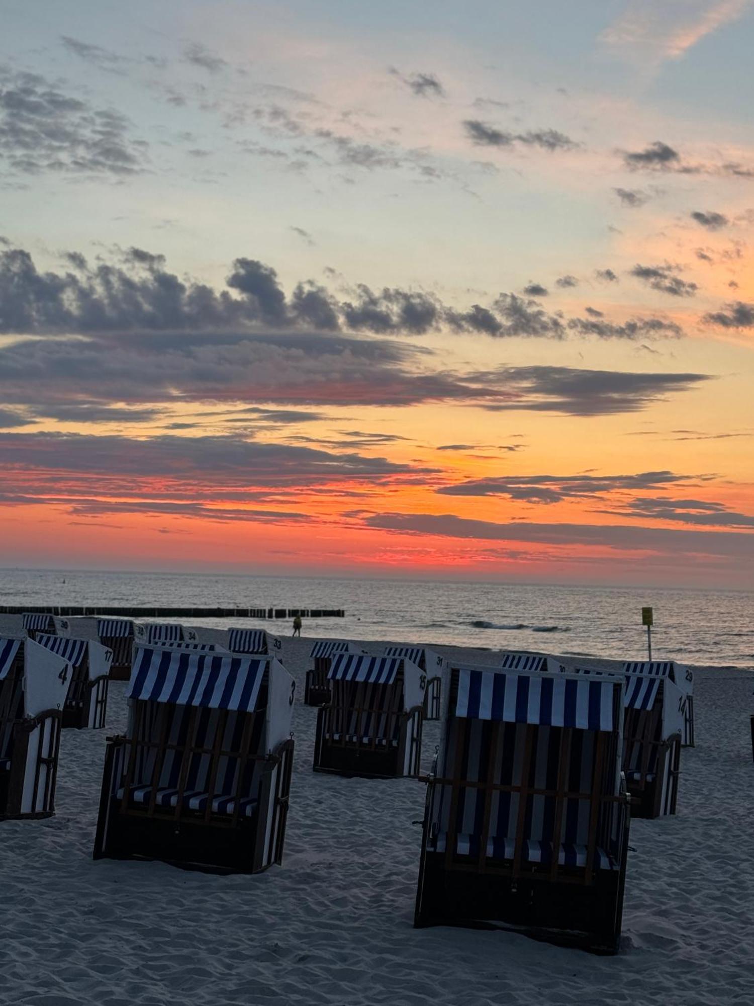 Apartment Palm Tree Perlowa Przystan Parking, 650m Do Plazy, Swiezo Oddany Nowoczesny Apartament, Parkplatz Im Preis Inbegriffen, 650 Meter Zum Strand, Frisch Fertiggestellt, Geraeumige Und Moderne Wohnung, Parking Included, 650 Meters To The Beach! Kolberg